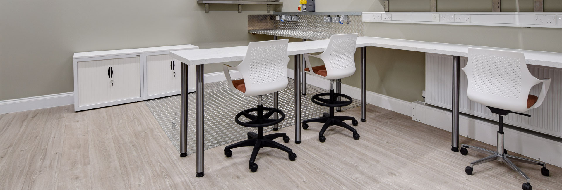 Draughtsman stools