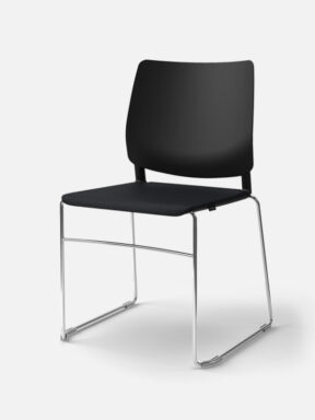 Melita skid base chair in black