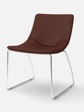 Valido Lounge Chair with Skid Base