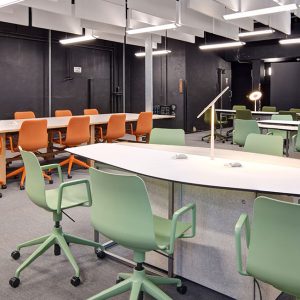 Split level agile work tables