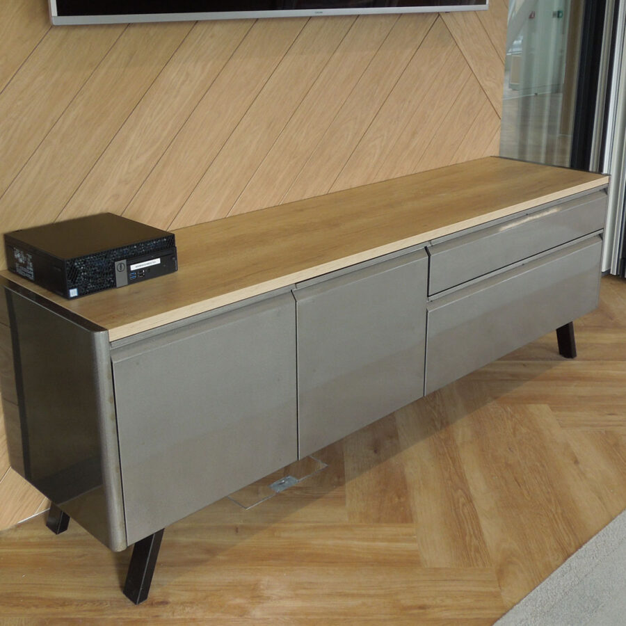 savills-office-furniture-installation