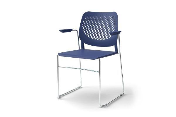 Stacking conference chair with arms