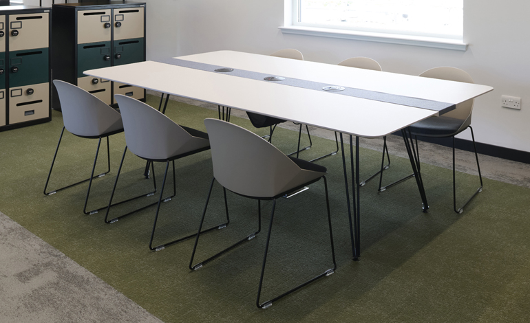 Papillon meeting chairs