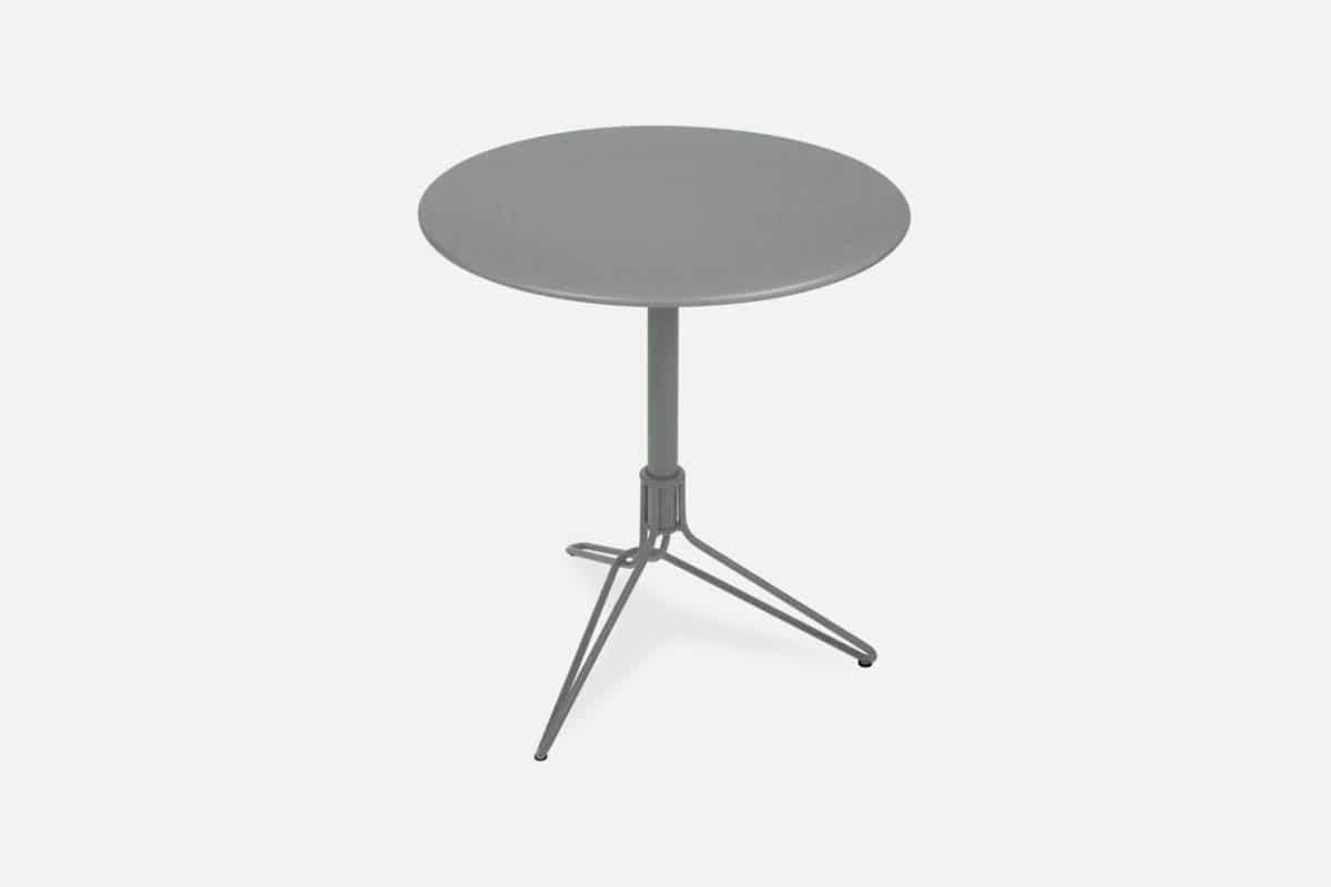 Commercial outdoor tables flexiform