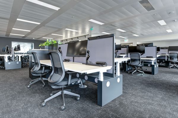 Jot-Up height adjustable office desking installation