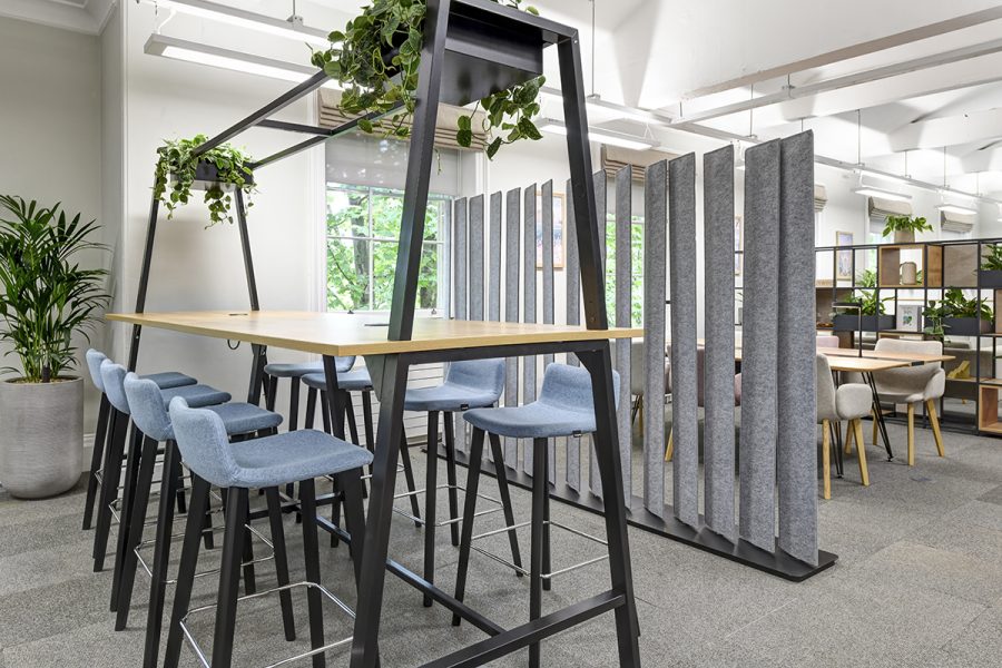 Larke collaborative meeting table