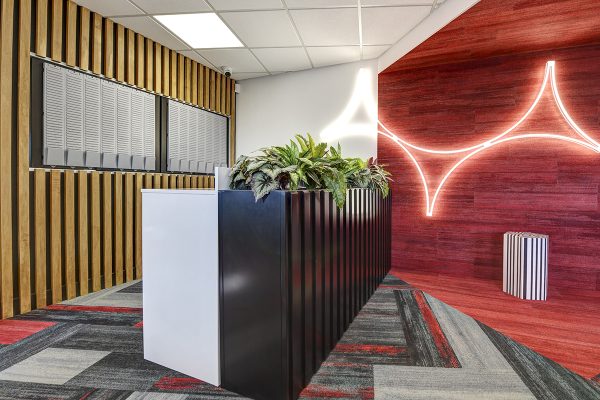 Fauna indoor office planter