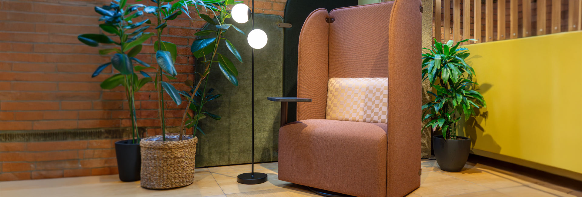 Artus Nest Work Booth