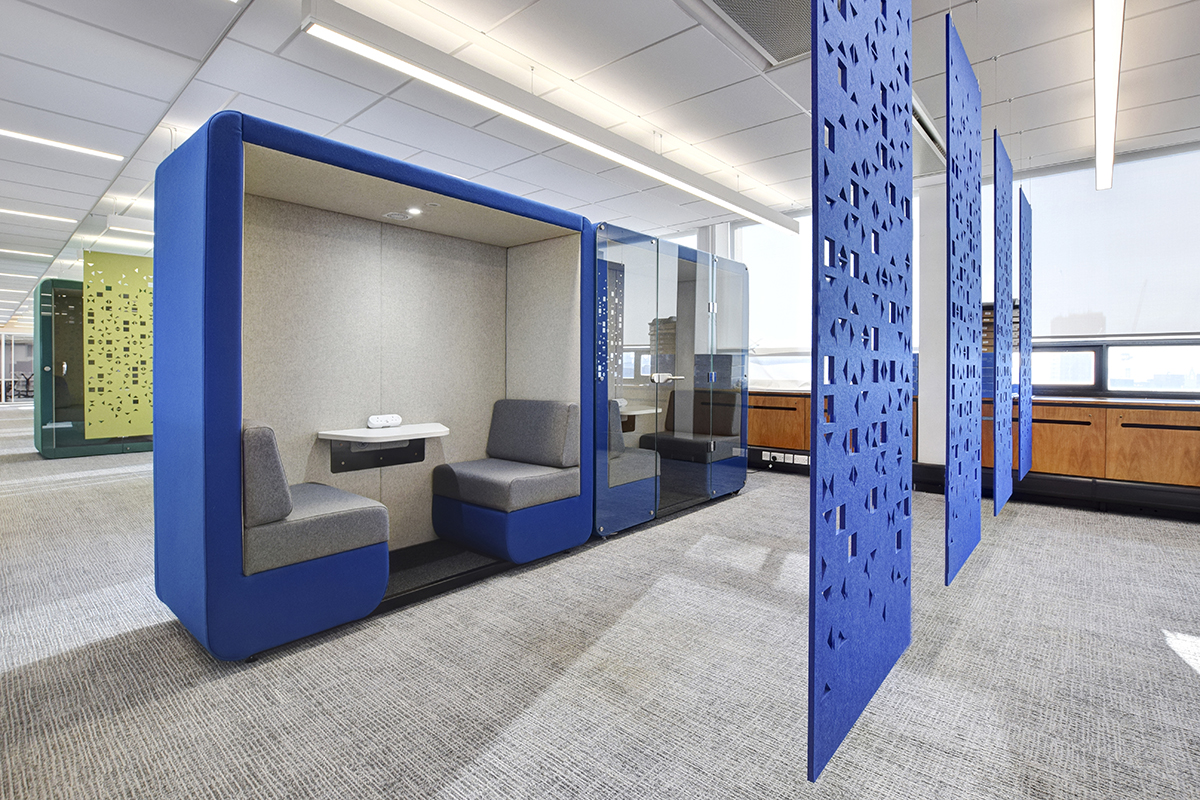 Bob 2 person meeting pods