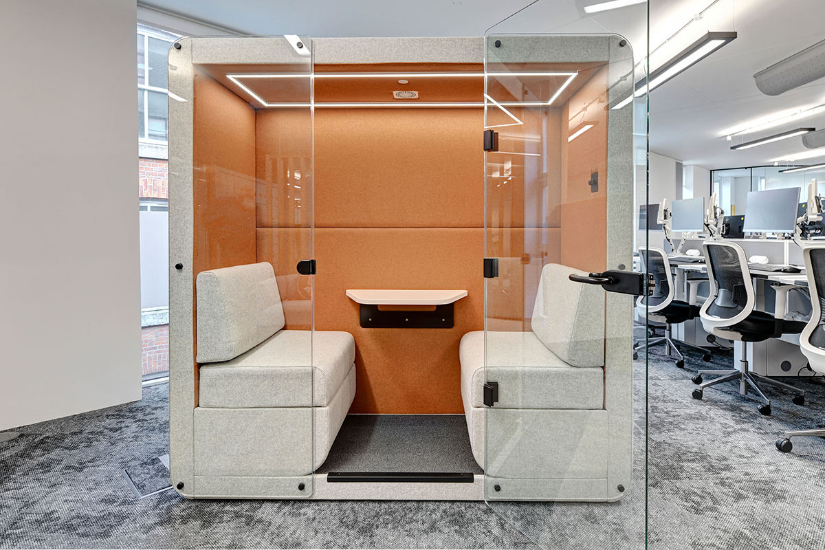 JDD Bob 2 Person meeting pod