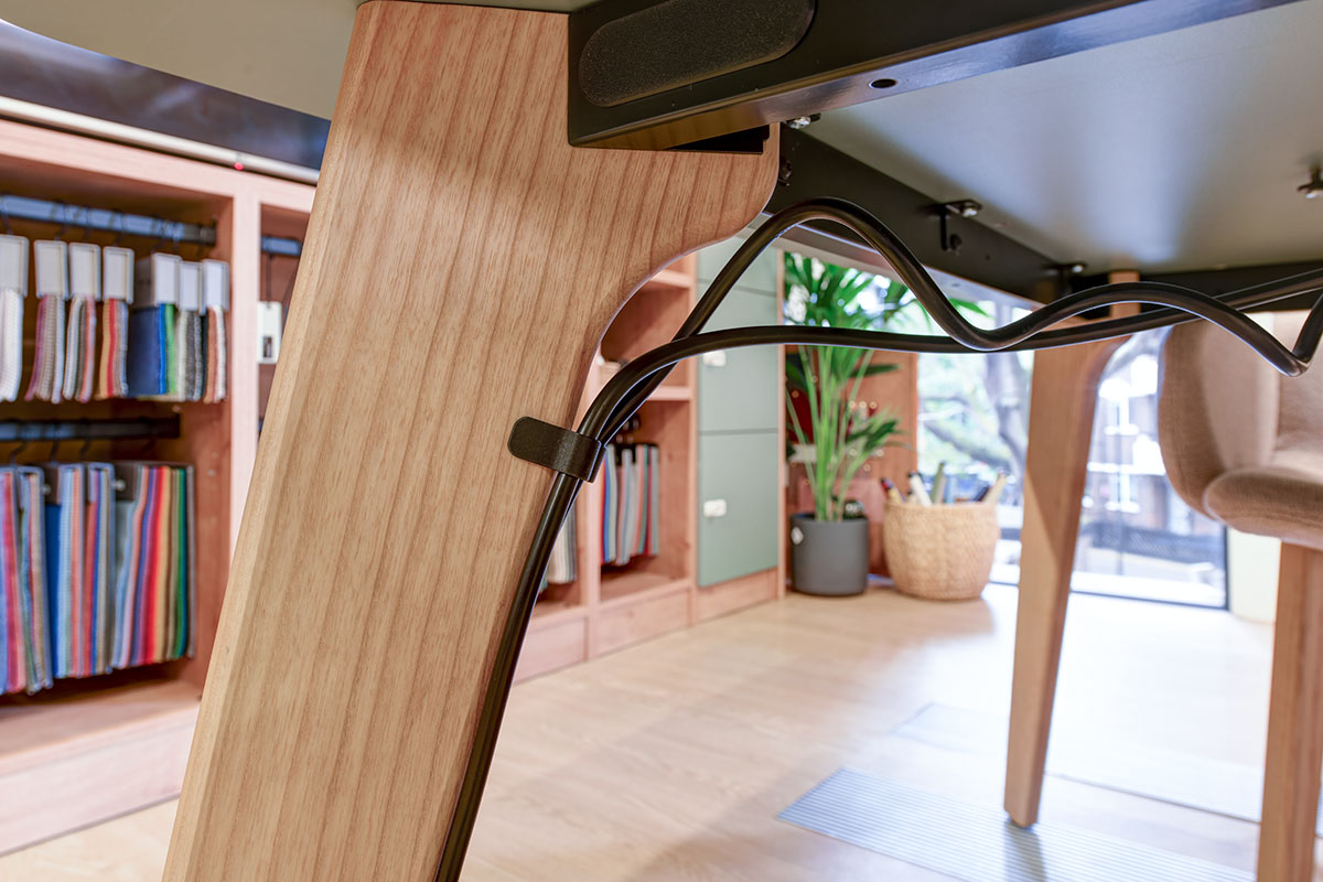 Grain Wood Leg Table with Cable Management