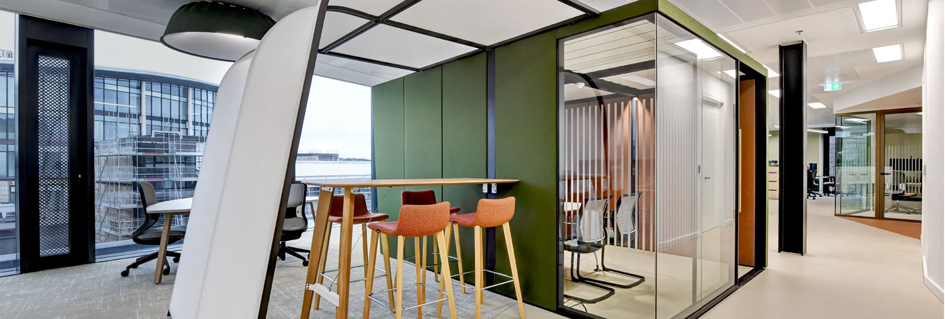 Camper and Dens office pod installation - Flexiform