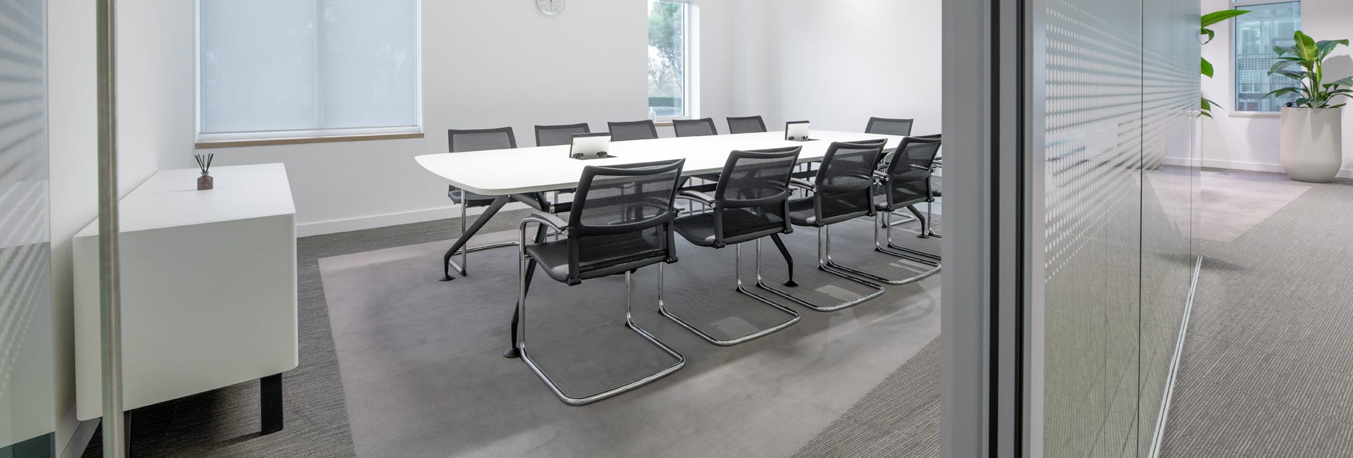 Lano boardroom table