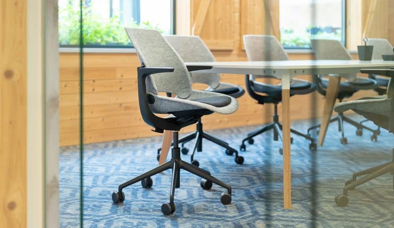 Be Hybrid work chair